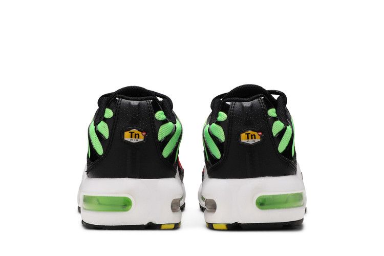 Air Max Plus Black Green Strike Flash Crimson White - CD0609-010