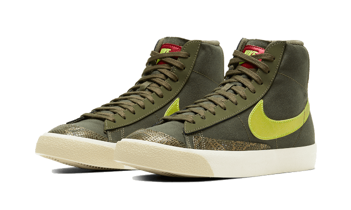 Blazer Mid 77 Olive Snakeskin - CZ0462-200